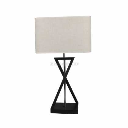 Designer Tischlampe-E27 Sockel Mit Elfenbein Lampenschirm, quadratische fürm, schwarzes Metalldach + Schalter