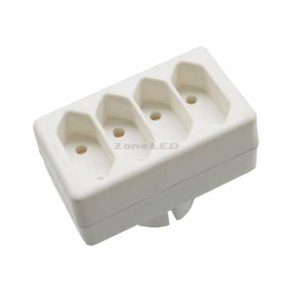 4 Outlet Adapter 2.5A White Label + Poly Bag